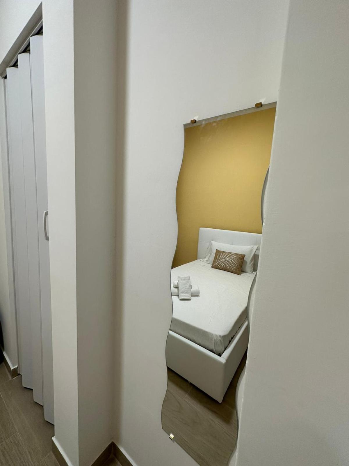 The Roman Guesthouse Ngoại thất bức ảnh