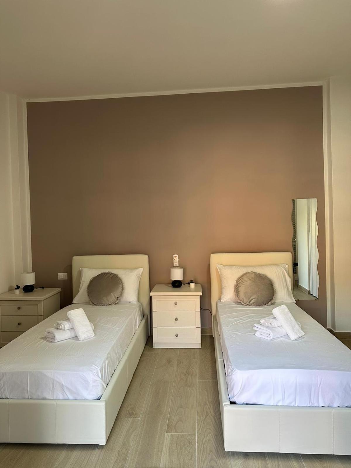 The Roman Guesthouse Ngoại thất bức ảnh
