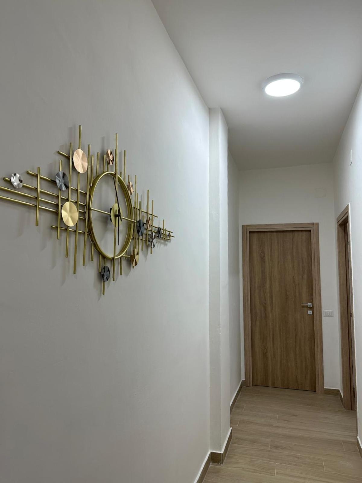 The Roman Guesthouse Ngoại thất bức ảnh