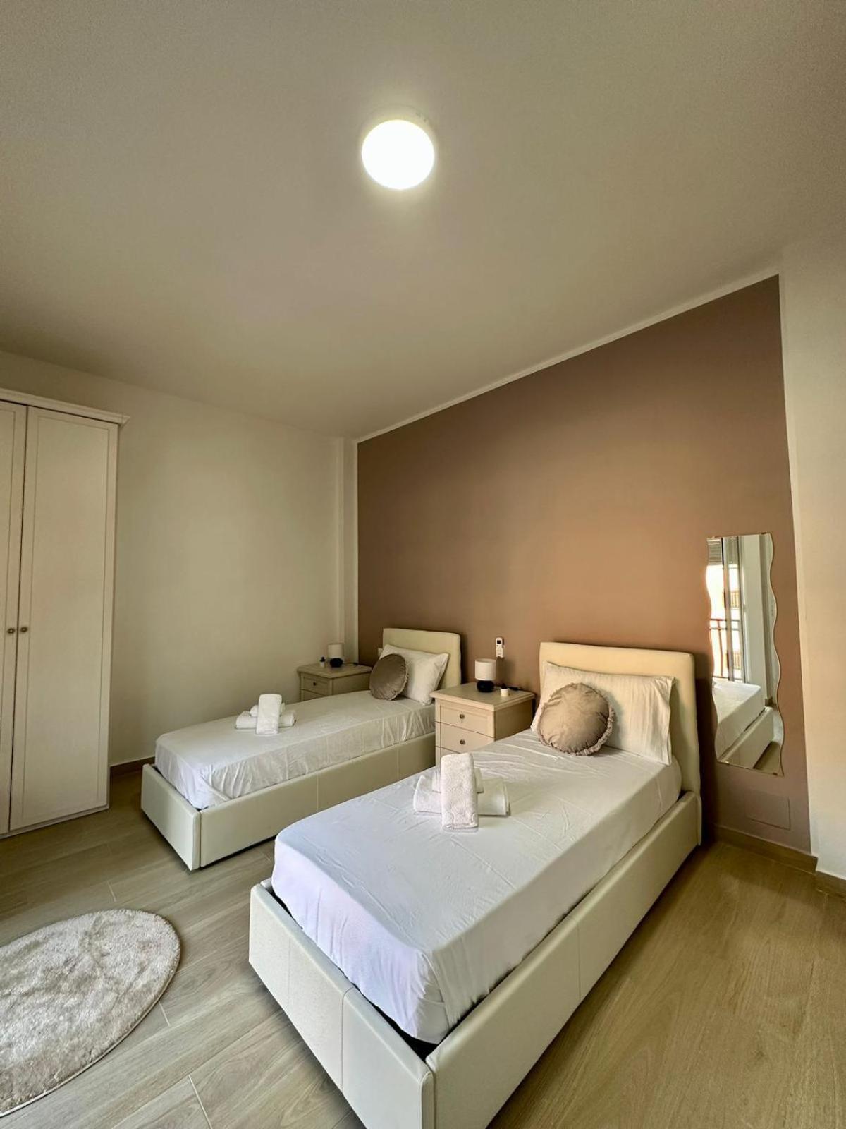 The Roman Guesthouse Ngoại thất bức ảnh